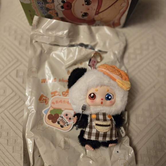 Baby Three Other - Adorable Bean Baby What Should I Eat Keychain- Confirmed